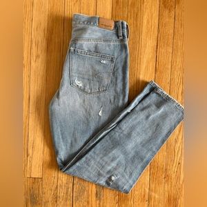 American Eagle Mom Jean